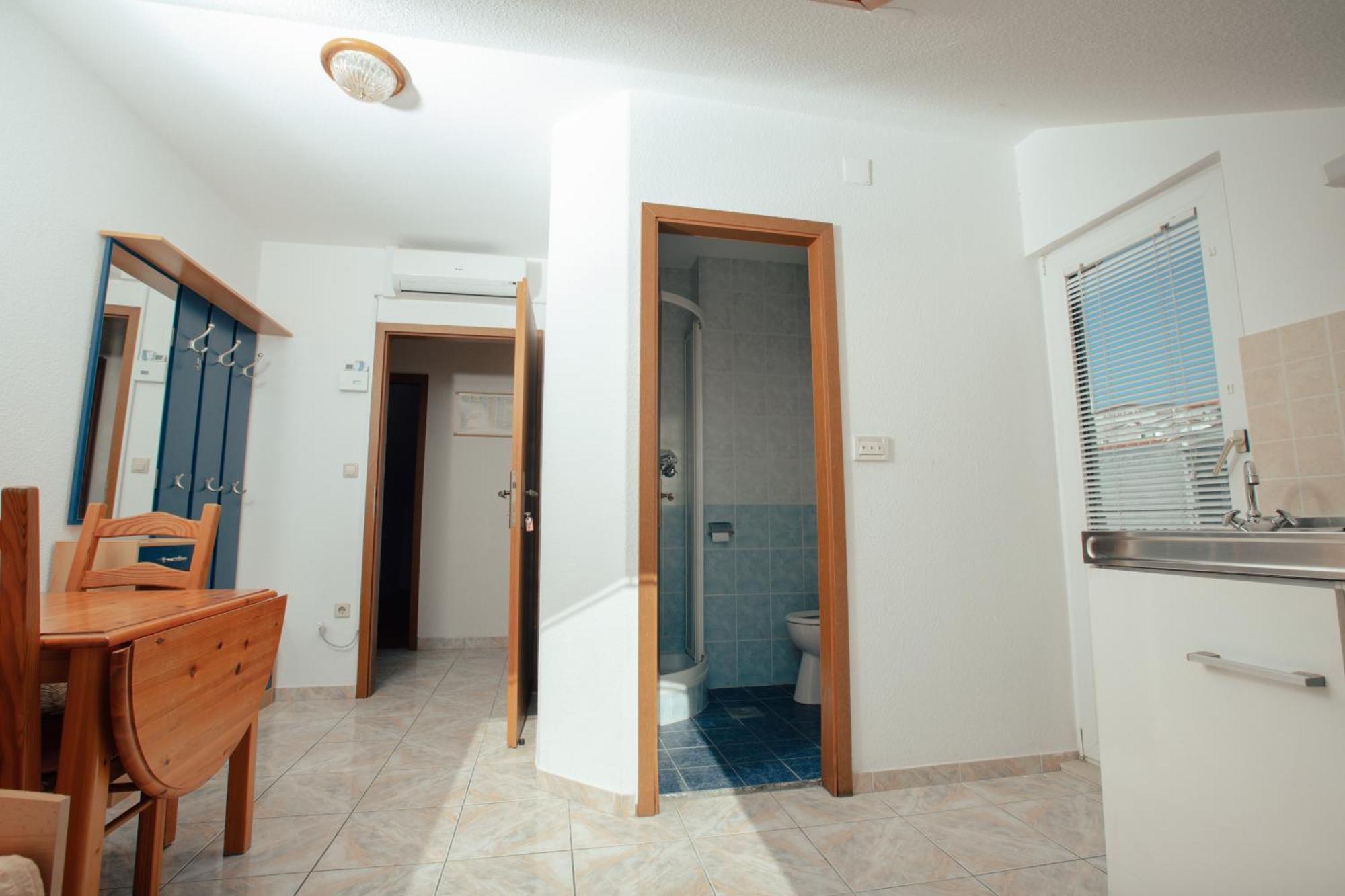 Apartmani Miljak Omiš Buitenkant foto