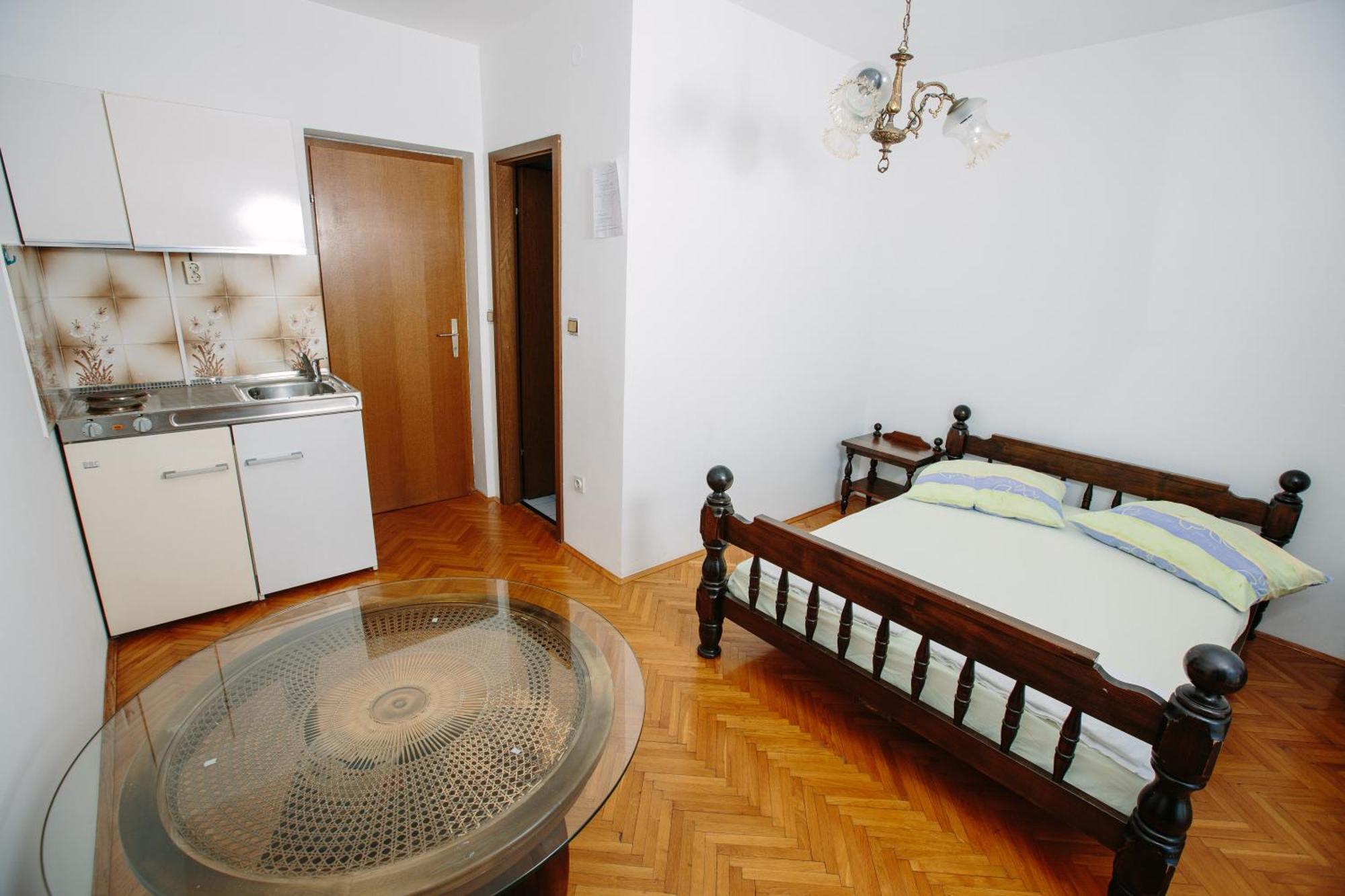 Apartmani Miljak Omiš Buitenkant foto