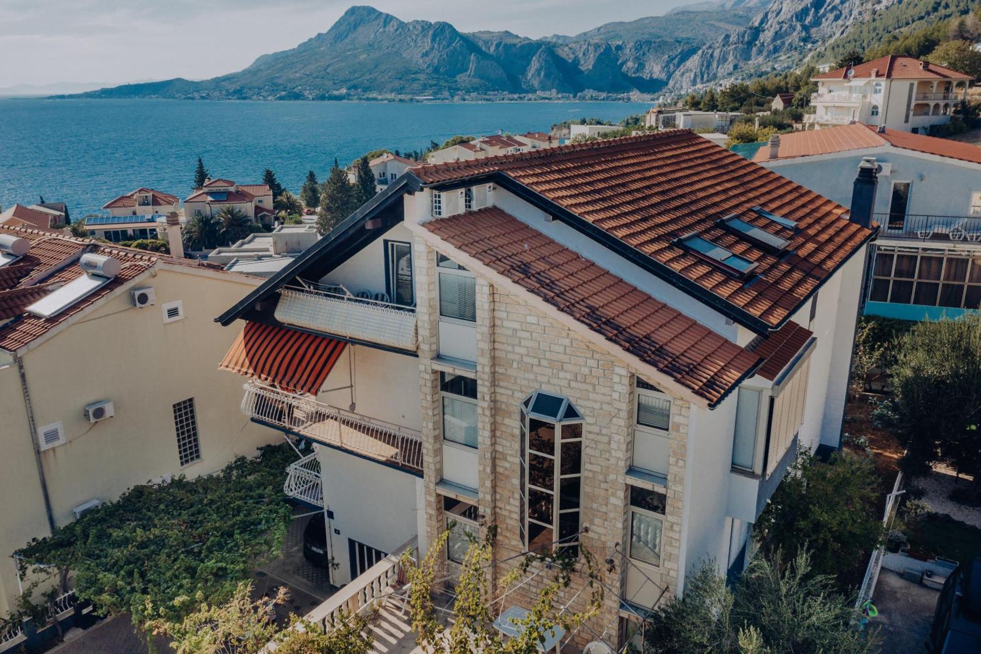 Apartmani Miljak Omiš Buitenkant foto