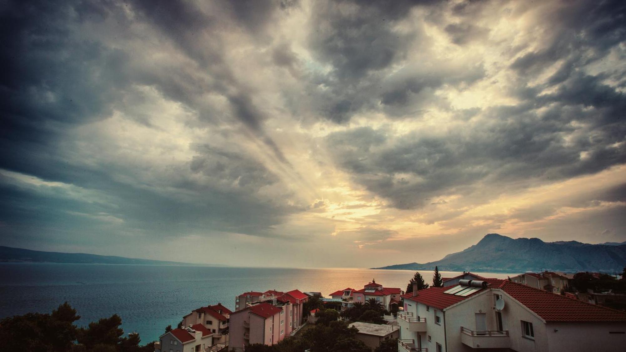 Apartmani Miljak Omiš Buitenkant foto