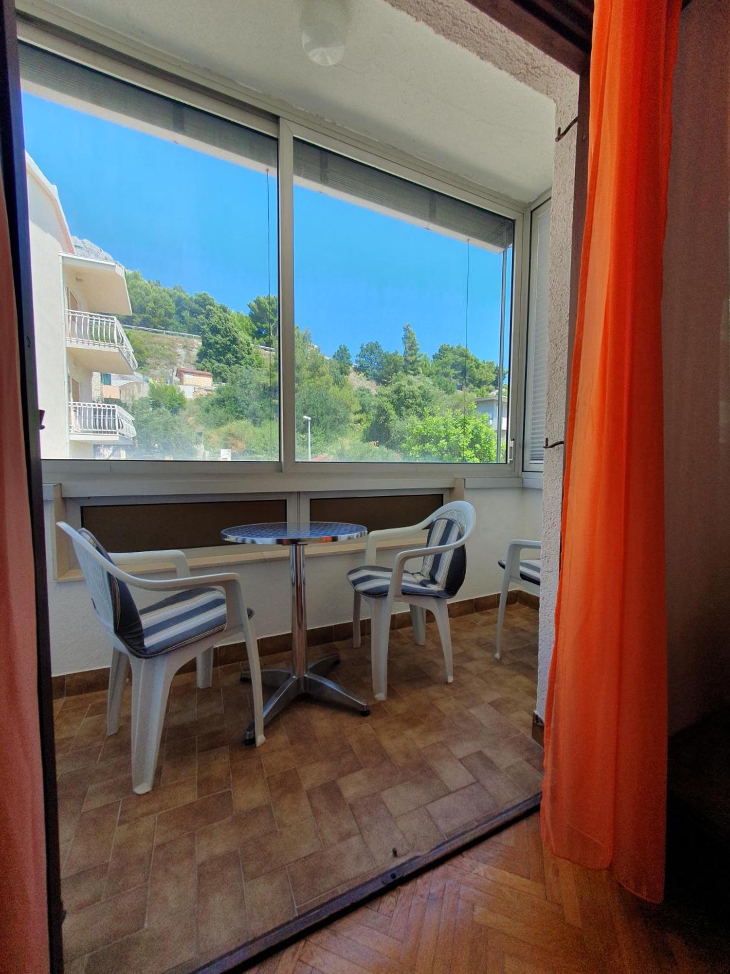 Apartmani Miljak Omiš Buitenkant foto