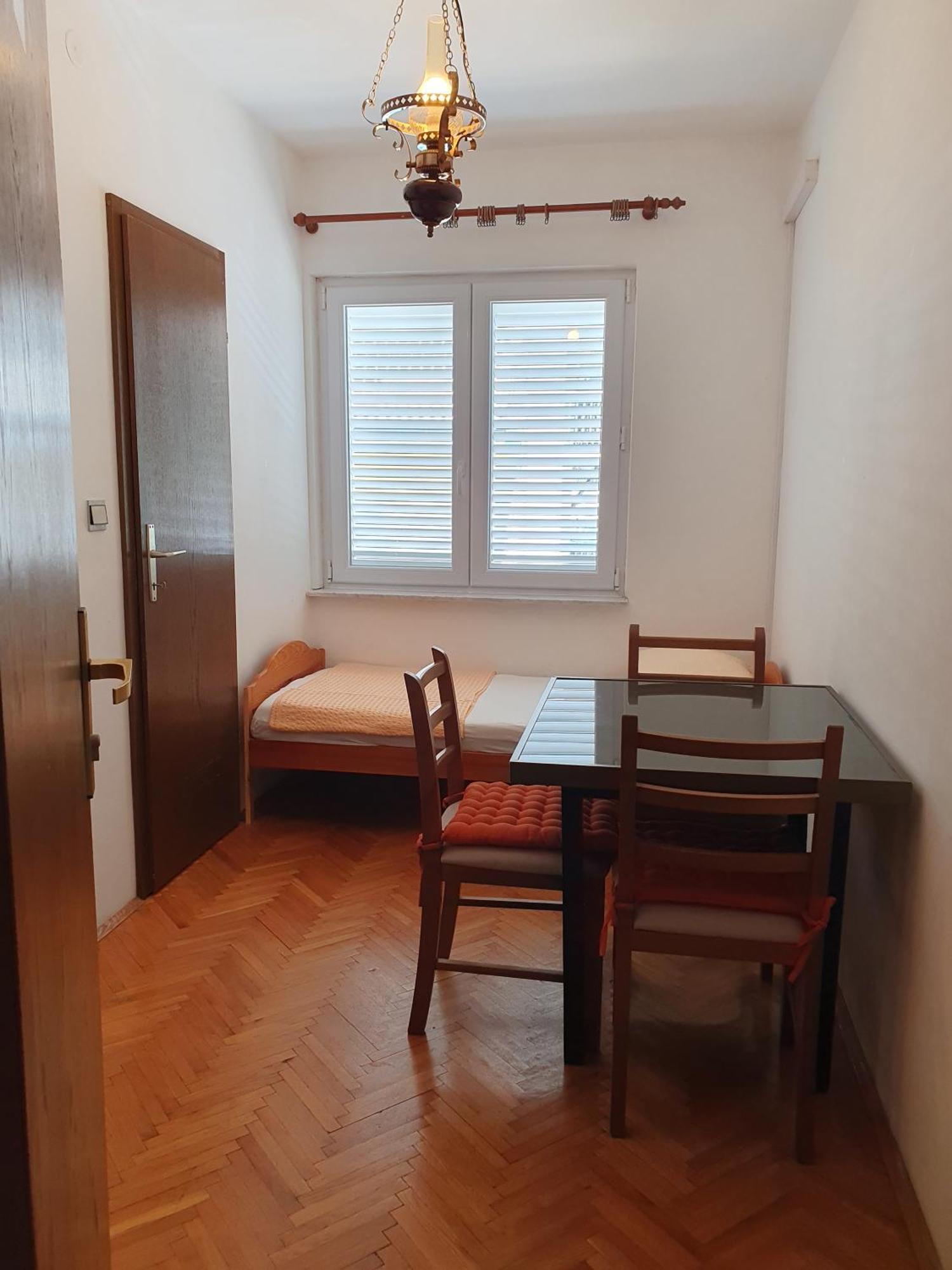 Apartmani Miljak Omiš Kamer foto