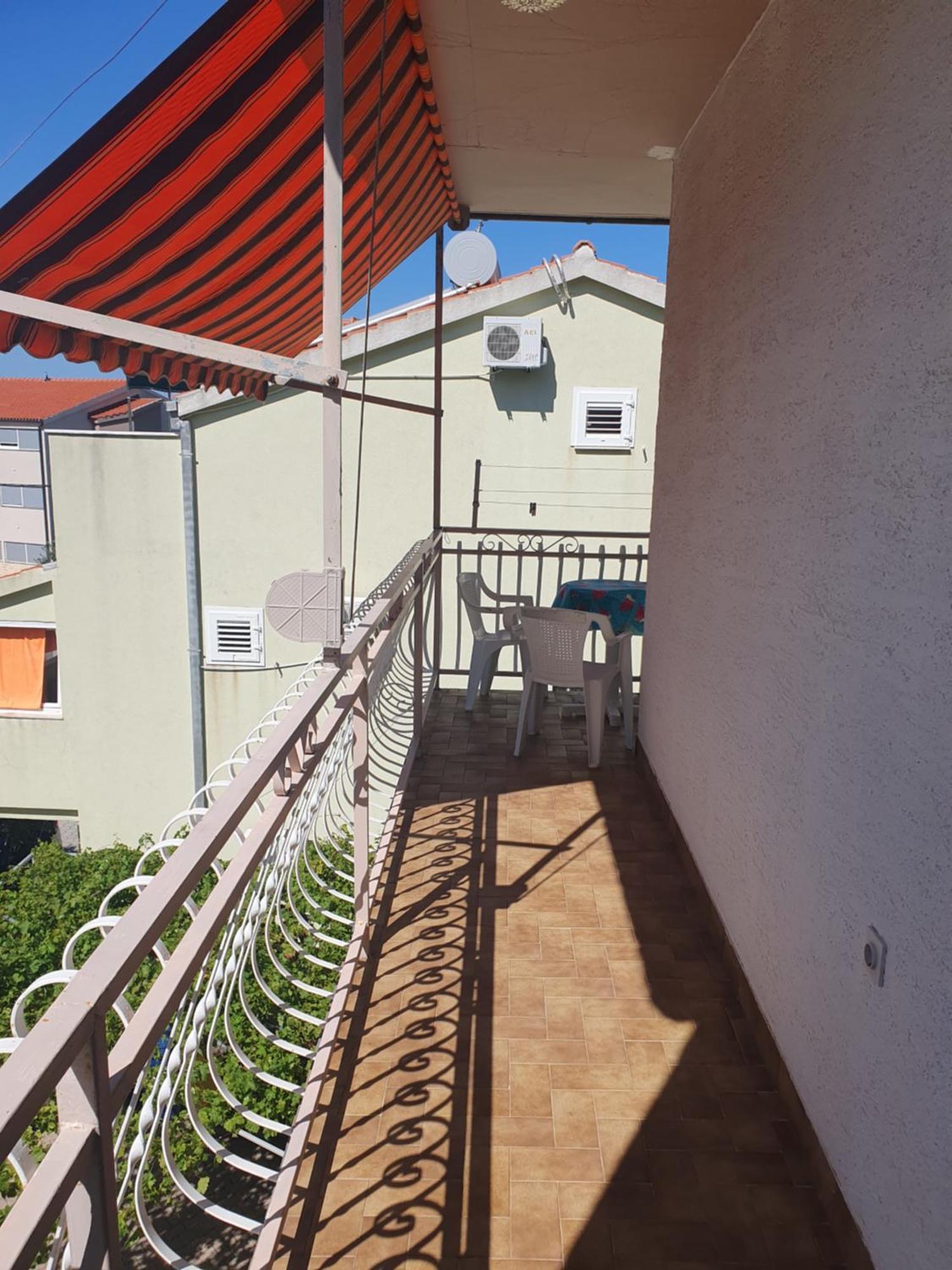 Apartmani Miljak Omiš Kamer foto